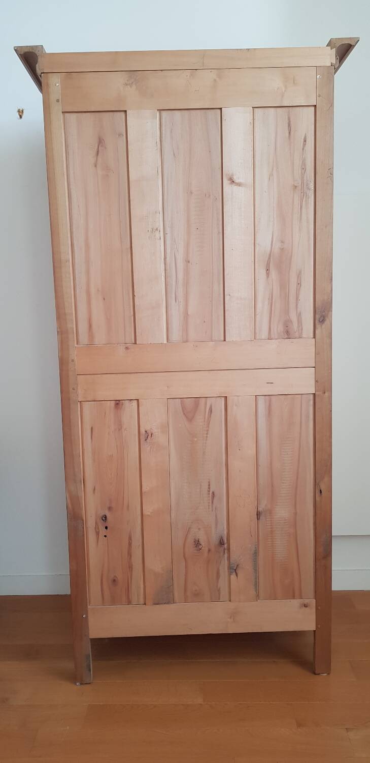 Solid wood bonnetière