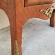 Commode galbée de style Louis XV en marqueterie