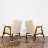 Paire de fauteuils modernes restaurés du milieu du siècle des années 1960