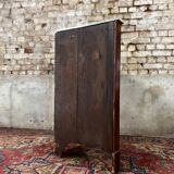 Mahogany neck style transition nineteenth century