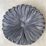 Round pleated suede velvet cushion
