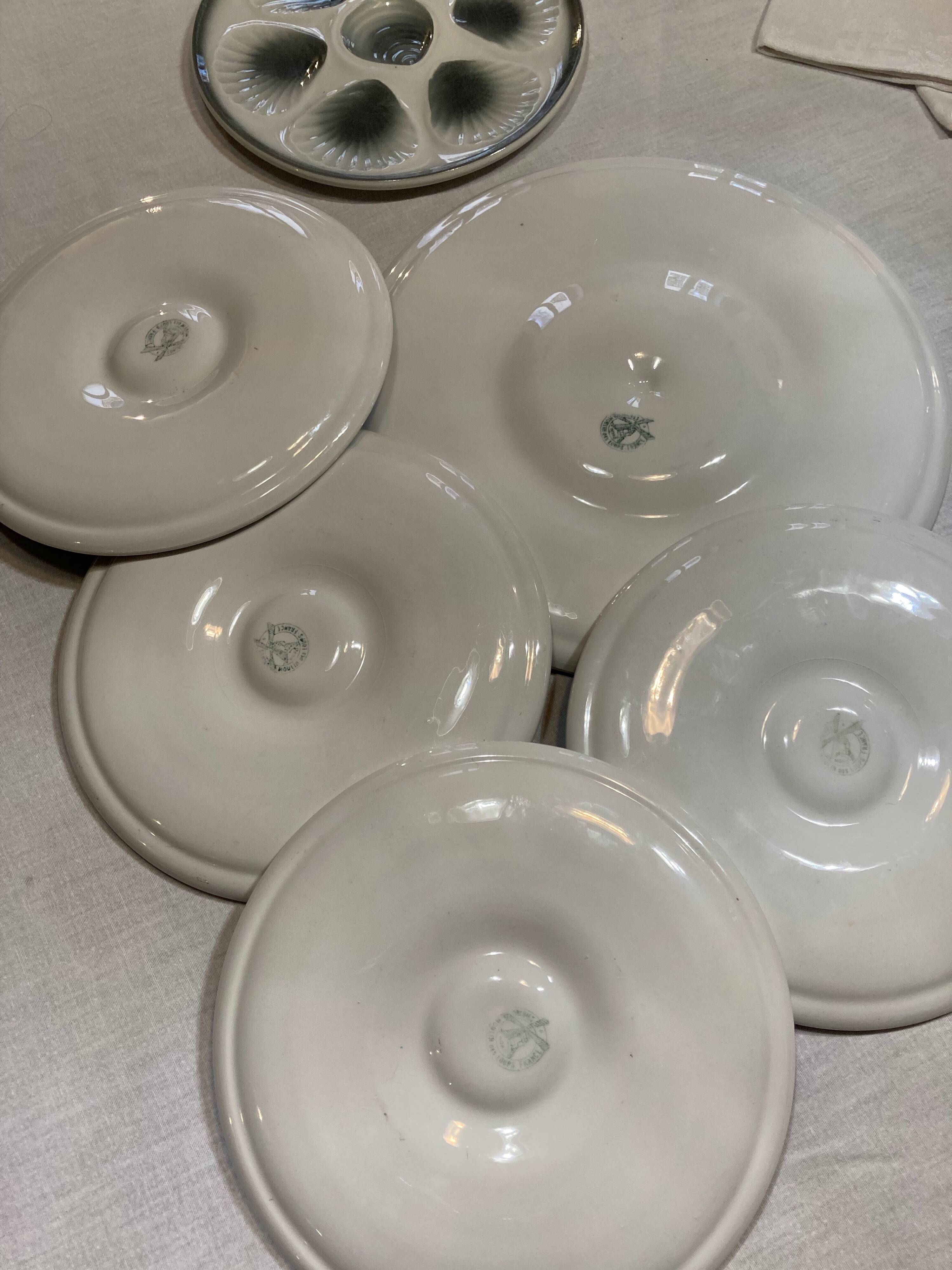 Oyster service, Moulin des loups, 1970s