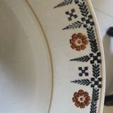 Set of 9 Saint Amand hollow plates