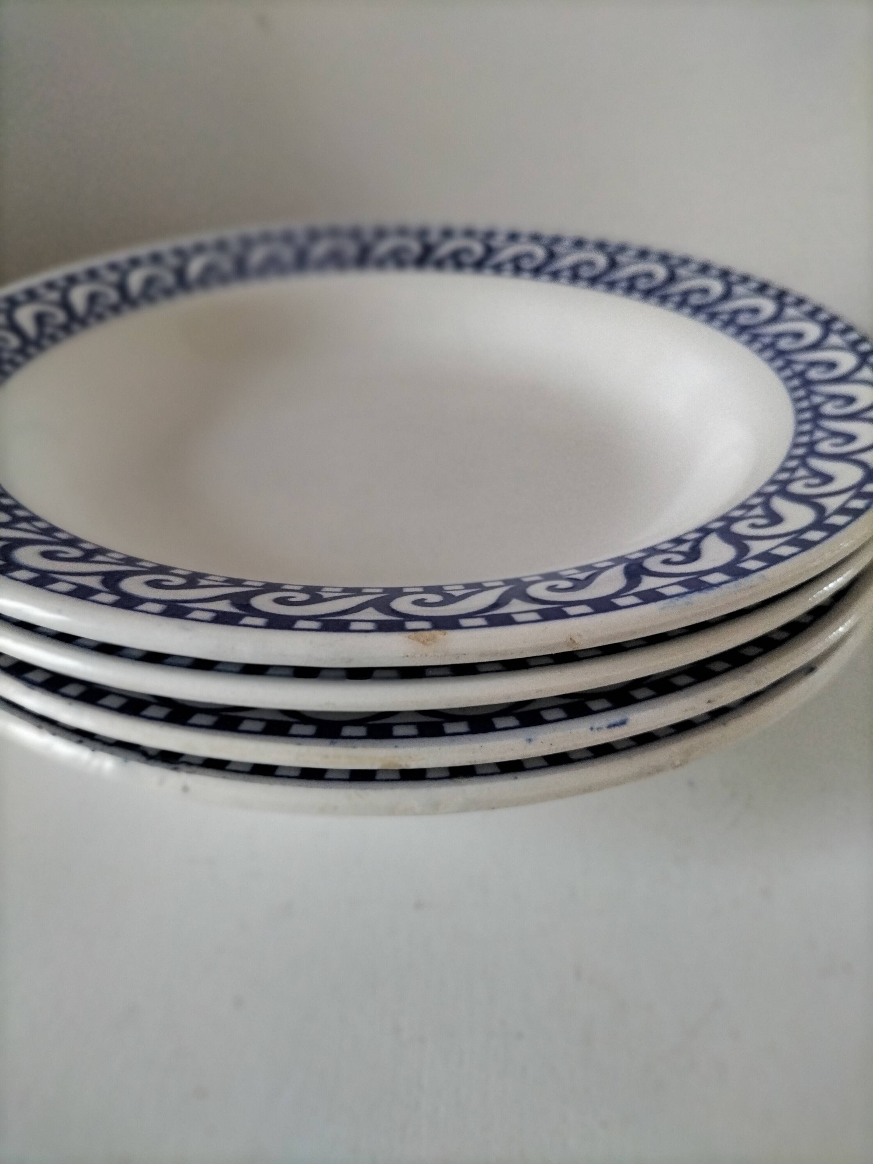 Set of 4 vintage navy blue soup plates