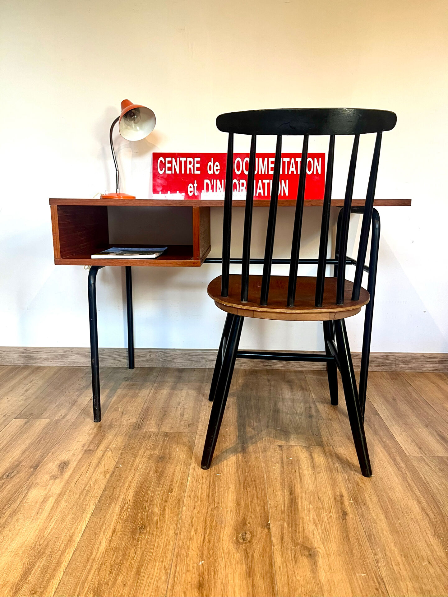 Modernist desk