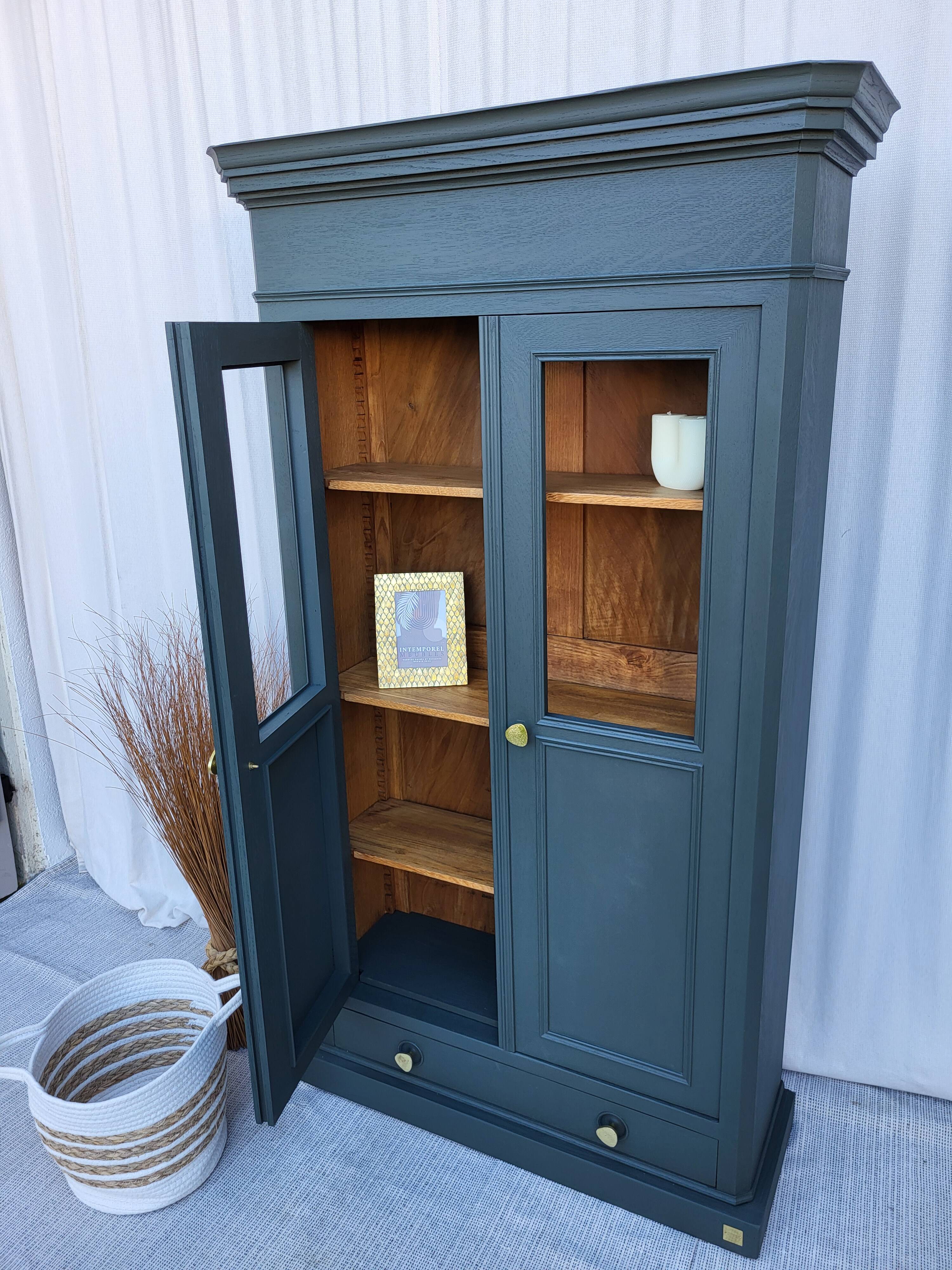 bookcase with 2 glass doors