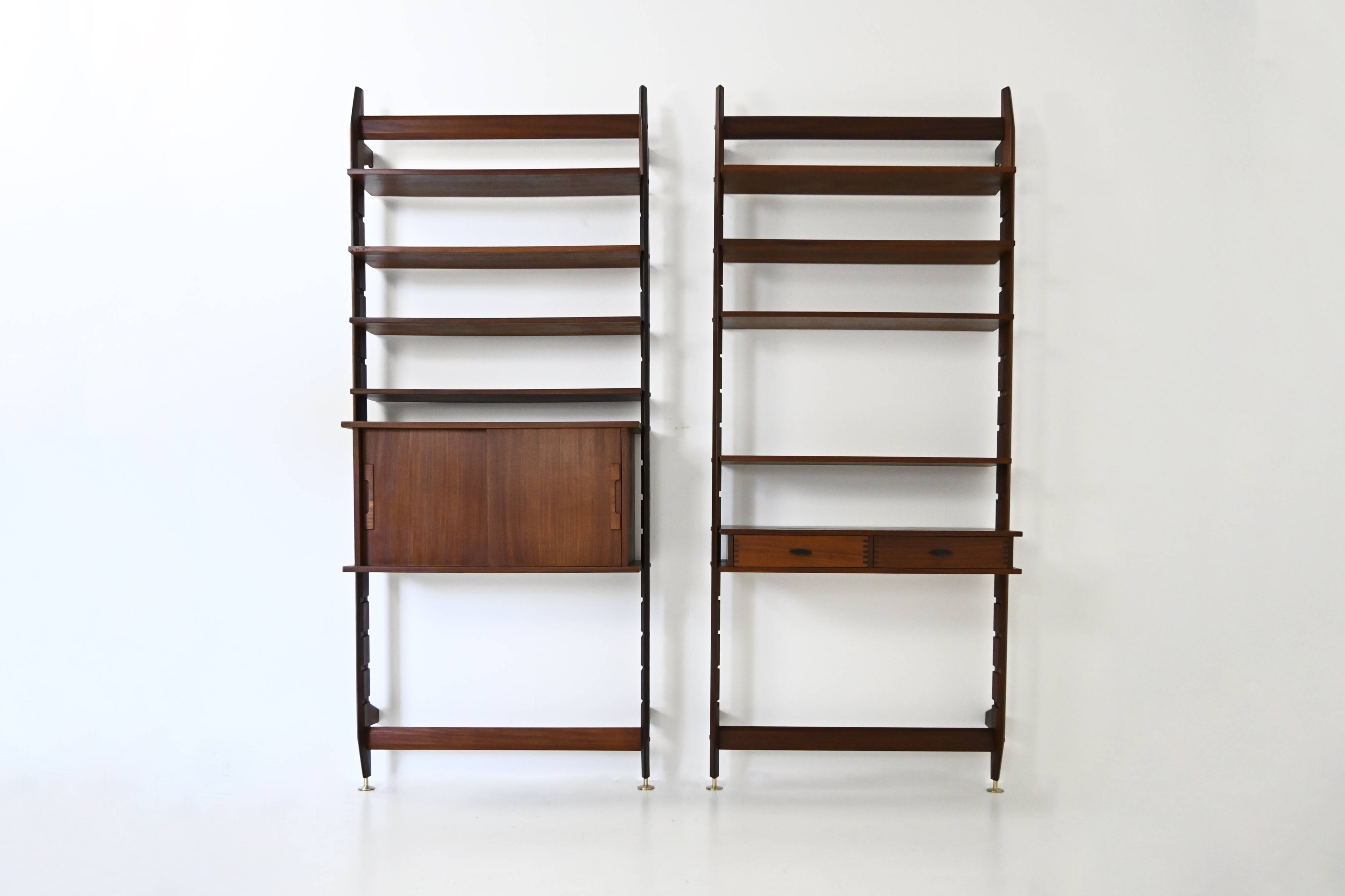 Set of 2 Italian wall bookshelves, 1960s,