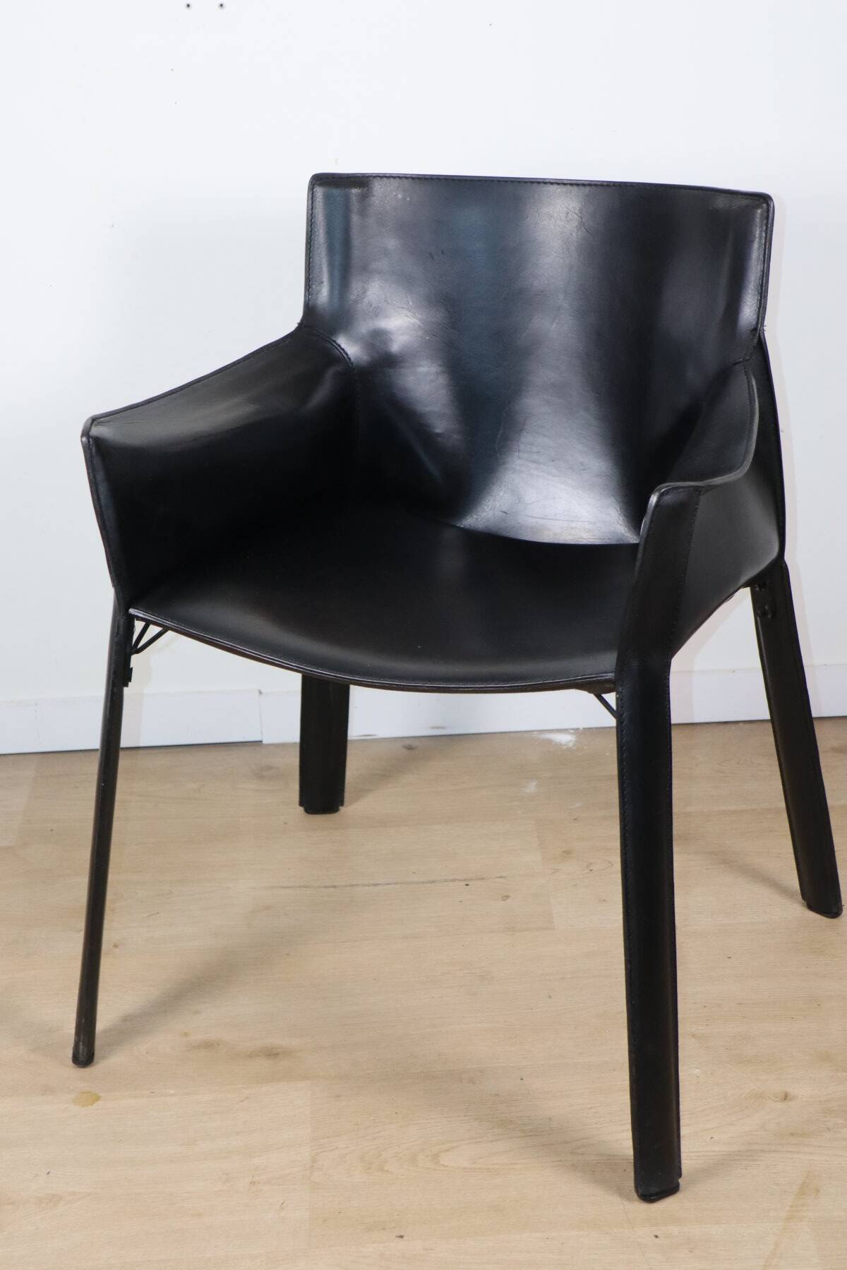 Fauteuil vintage en cuir noir - Années 80