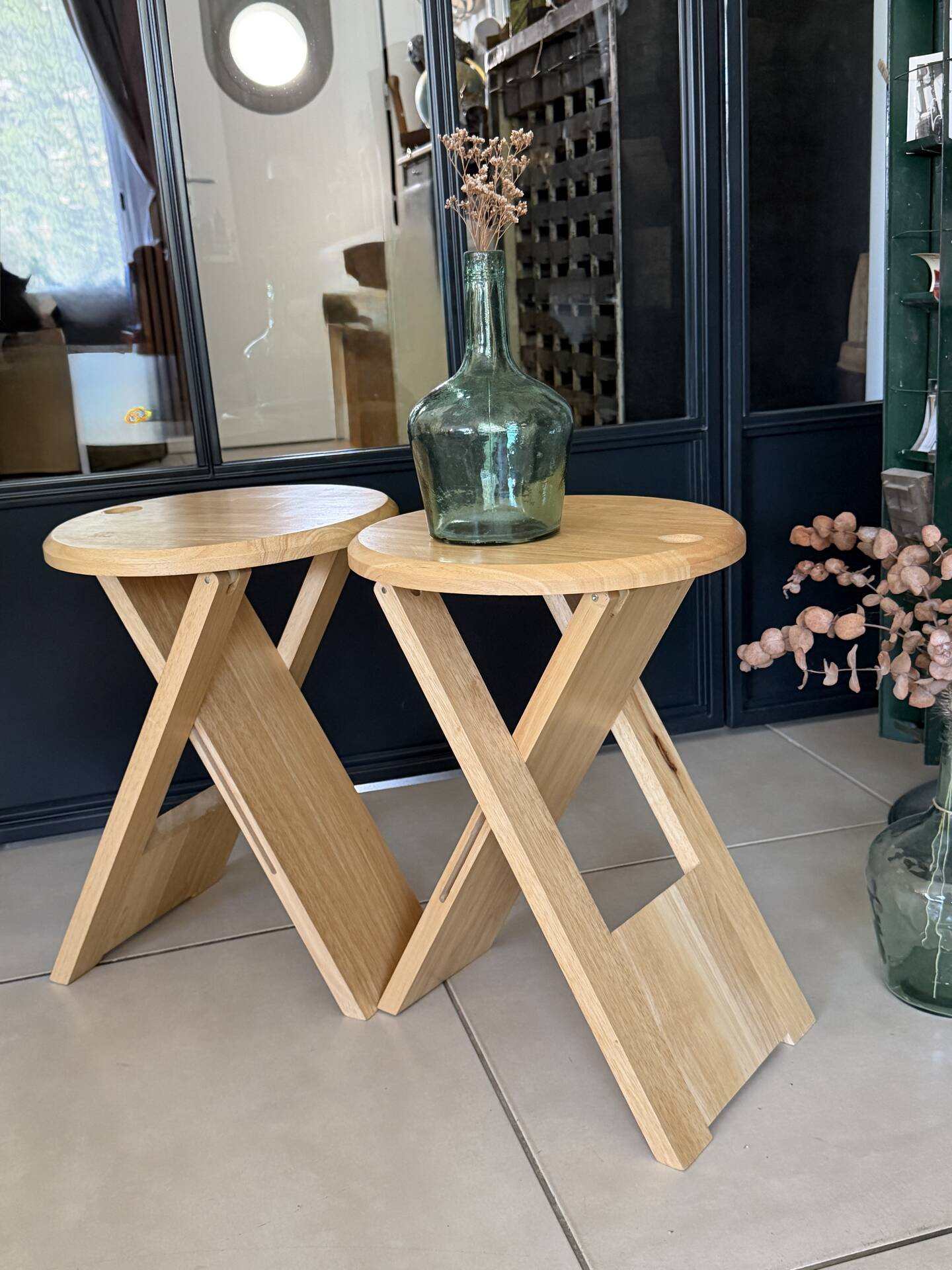 Pair of folding stools "Suzy" – Adrian Reed 1980