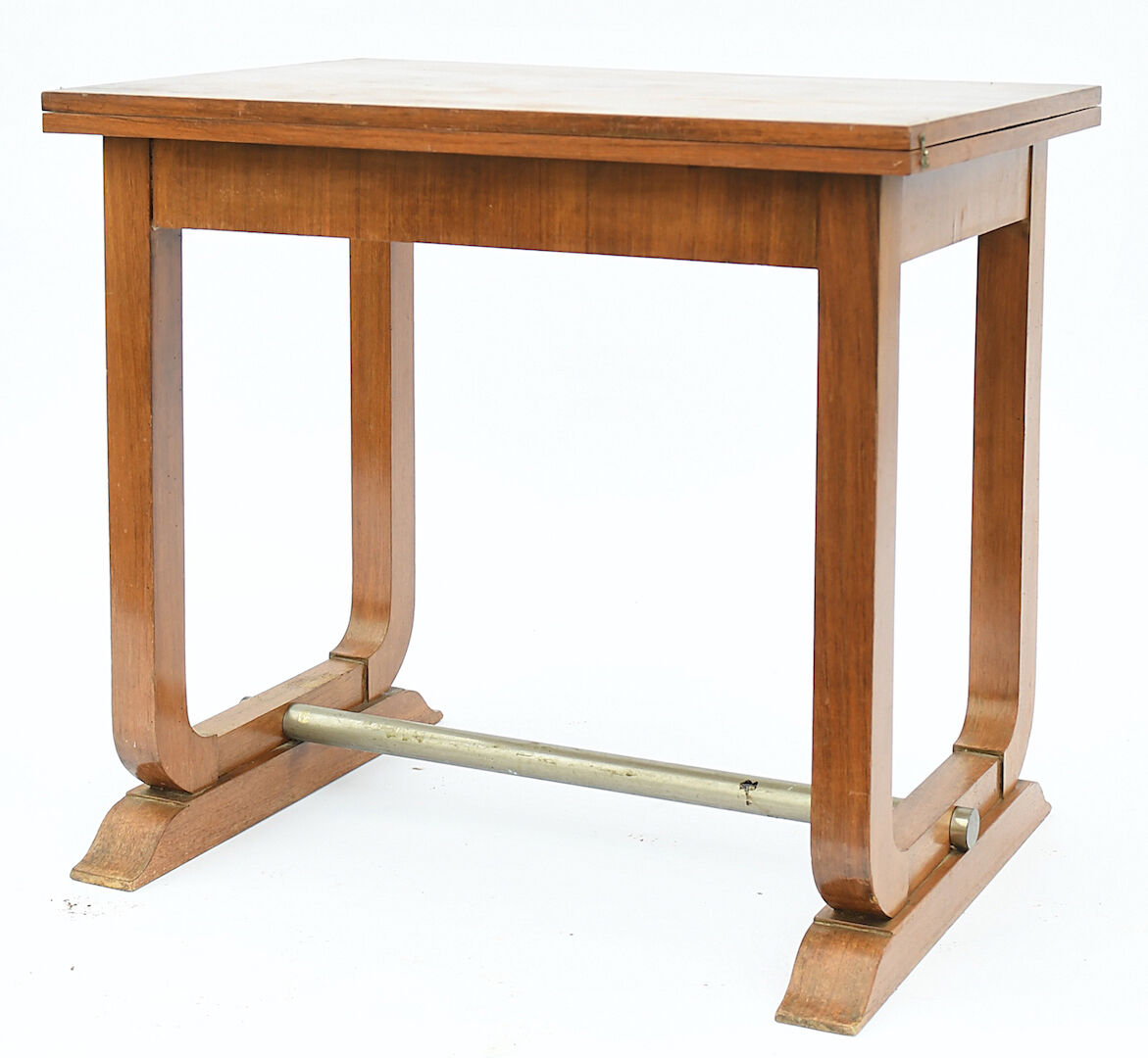 Portfolio table from the 1940s