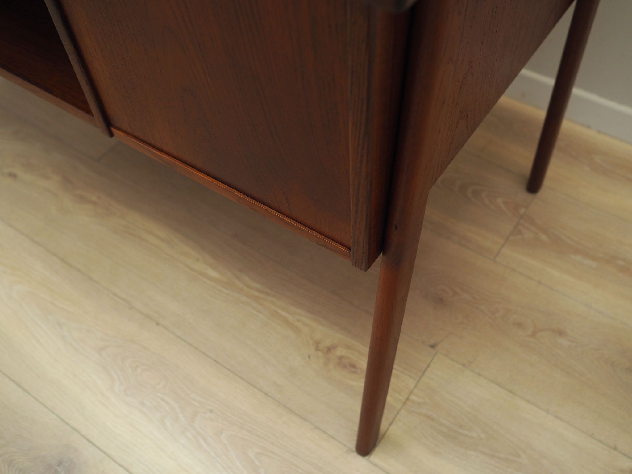 Teak desk, Danish design, 1970s, manufactured by A.P. Møbler Svenstrup