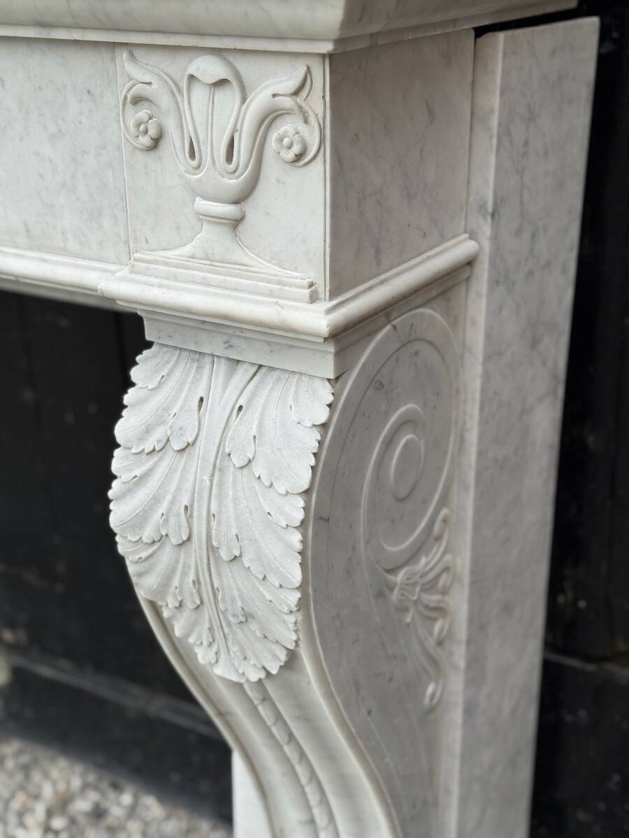 Charles X fireplace in Carrara marble, 19th century