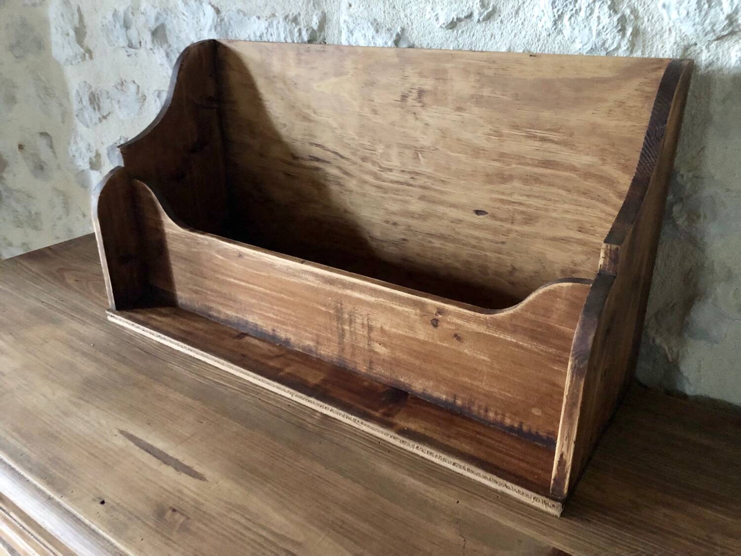 Renovated country shelf