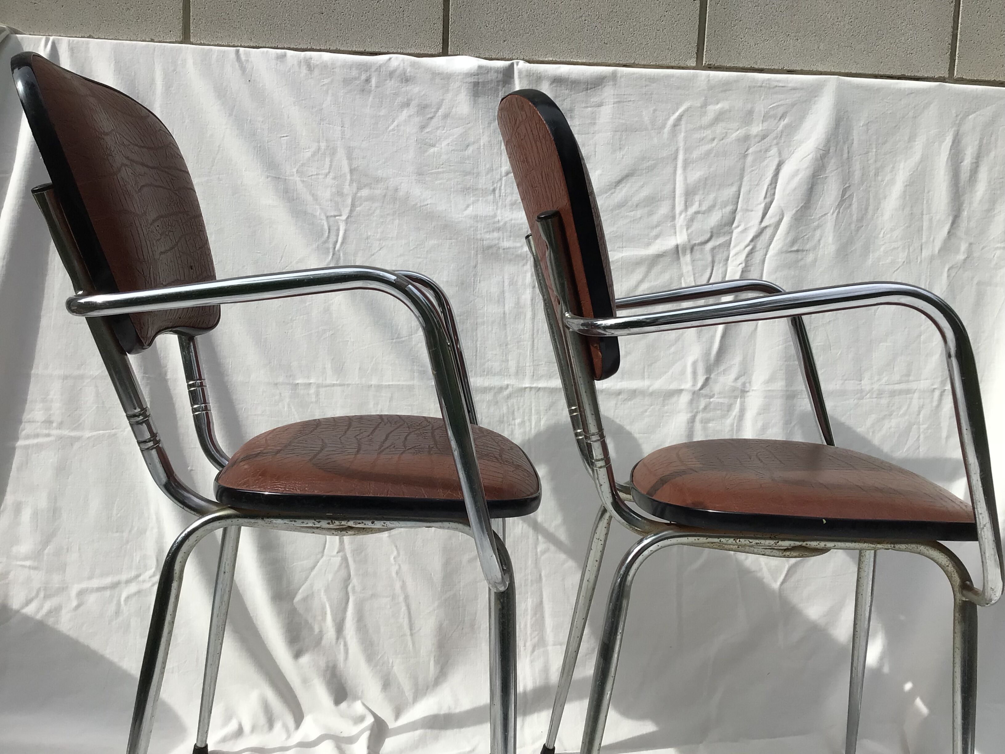 2 60's brown leatherette chrome metal kitchen armchairs