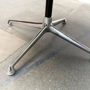 Table d'appoint du milieu du siècle par Charles & Ray Eames pour Herman Miller, années 1960