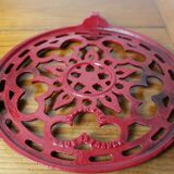 Enamelled cast iron flat