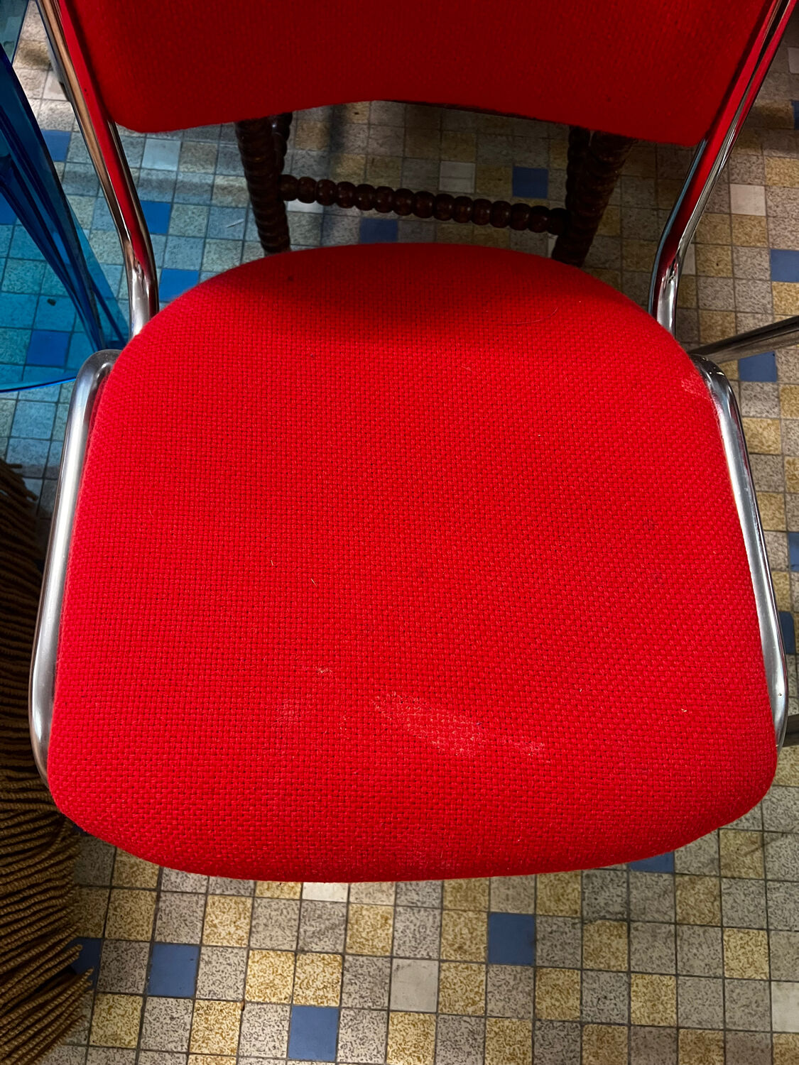 Set of 4 visitor chairs