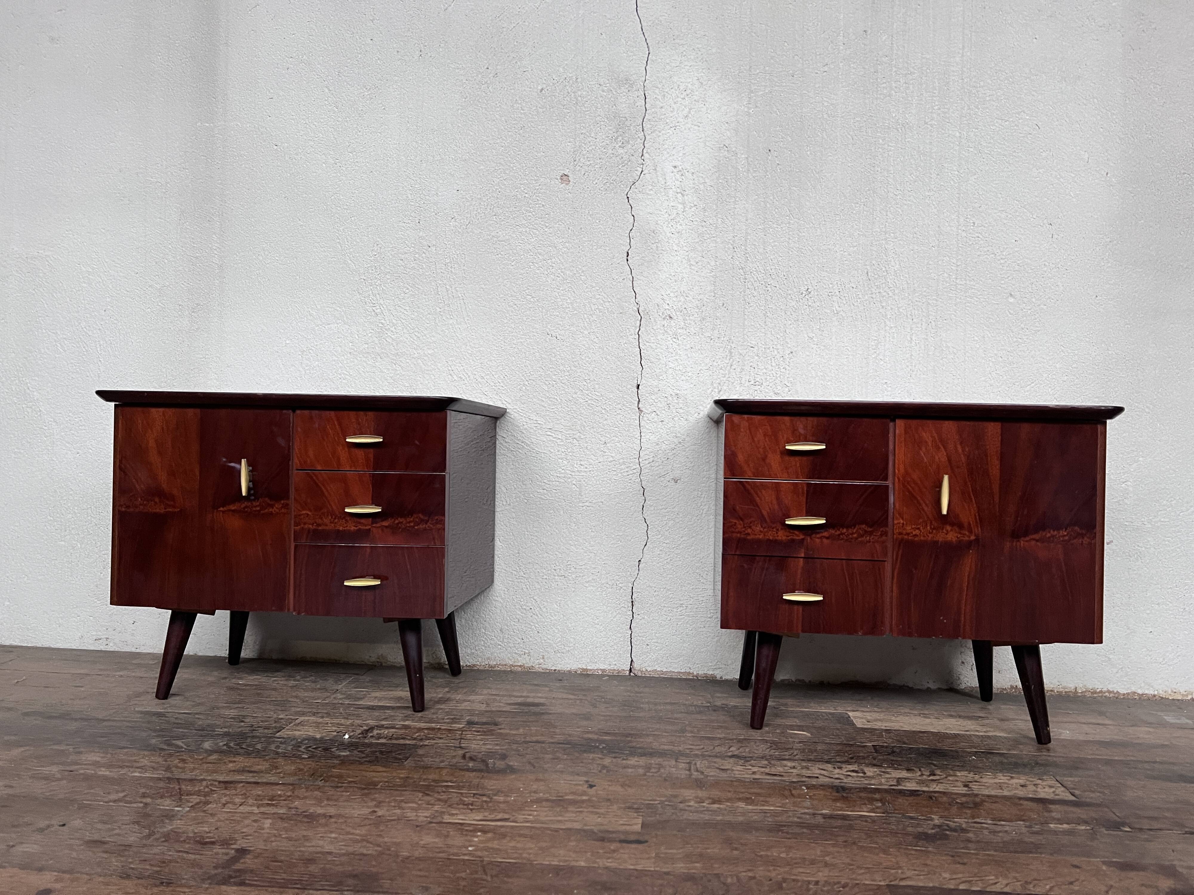 Paire de table de nuit 1950