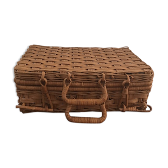 Wicker case