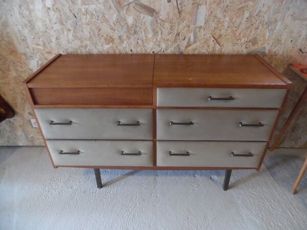 Dresser, regy edition