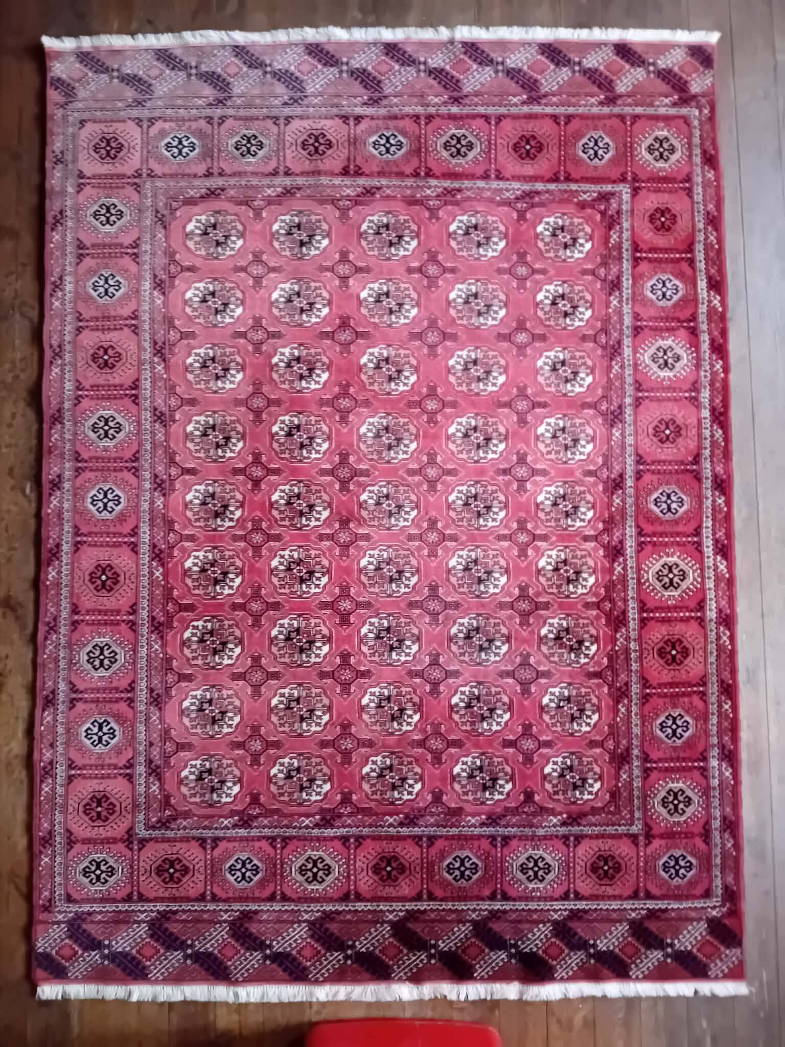 Handmade Persian Boukhara rug 240x175cm