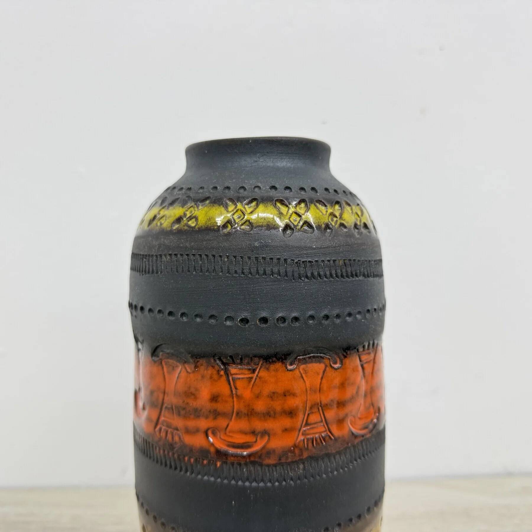 Mid-century Bitossi Genovese Aldo Londi vase Italy, 1970s