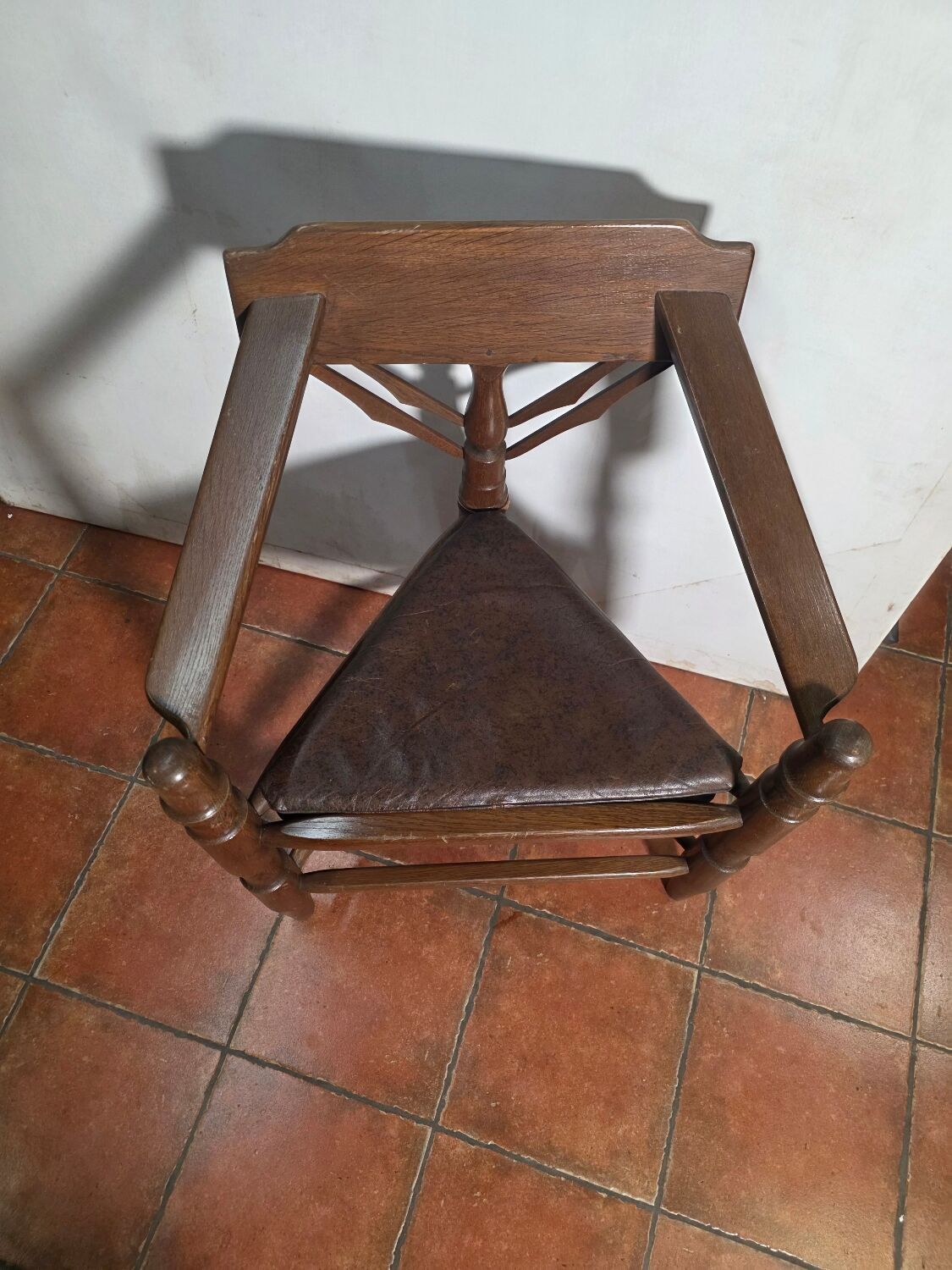 Corner tripod monk chair Munkstol Solid oak