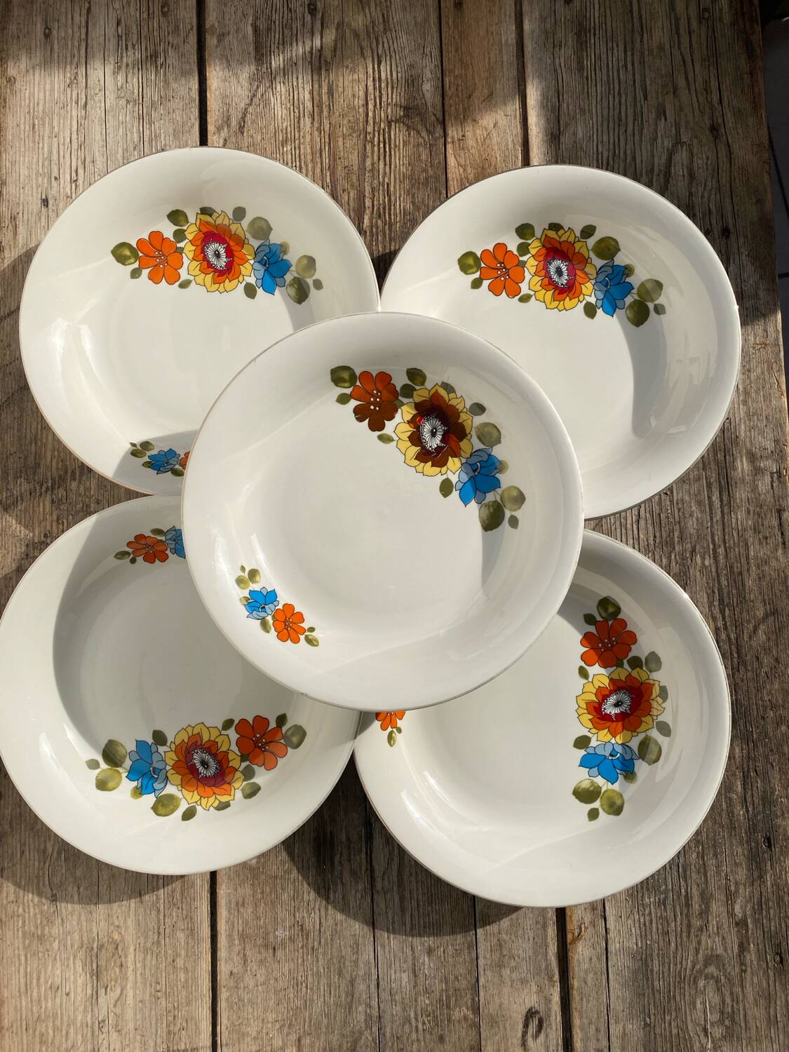 Vintage floral soup plates