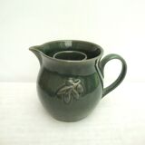 Pitcher with ice reserve