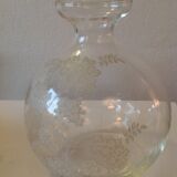 Vase round floral decoration