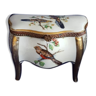 Bonbonniere galbe Louis XV Limoges