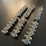 36 metal swan shaped name tags