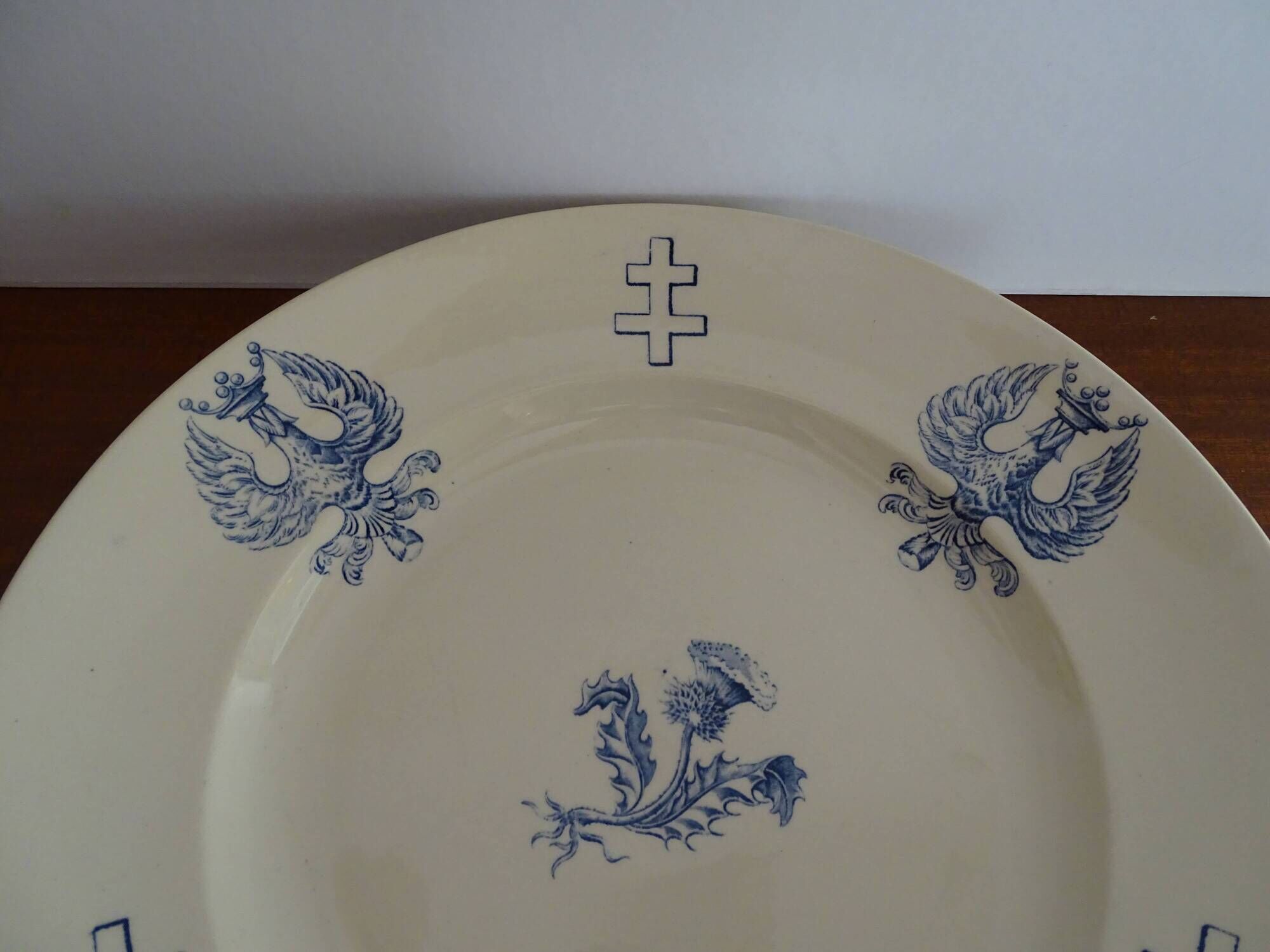 Round earthenware dish KG Lunéville - Lorraine Cross - Empress service Ø 32.5 cm