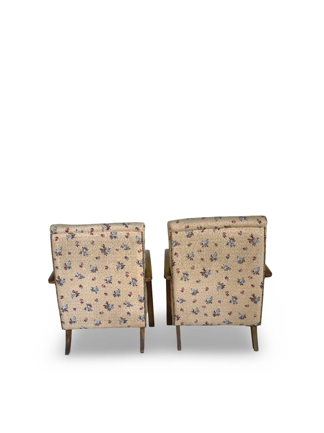 Ensemble de fauteuils Art Déco avec accoudoirs en hêtre arqués.