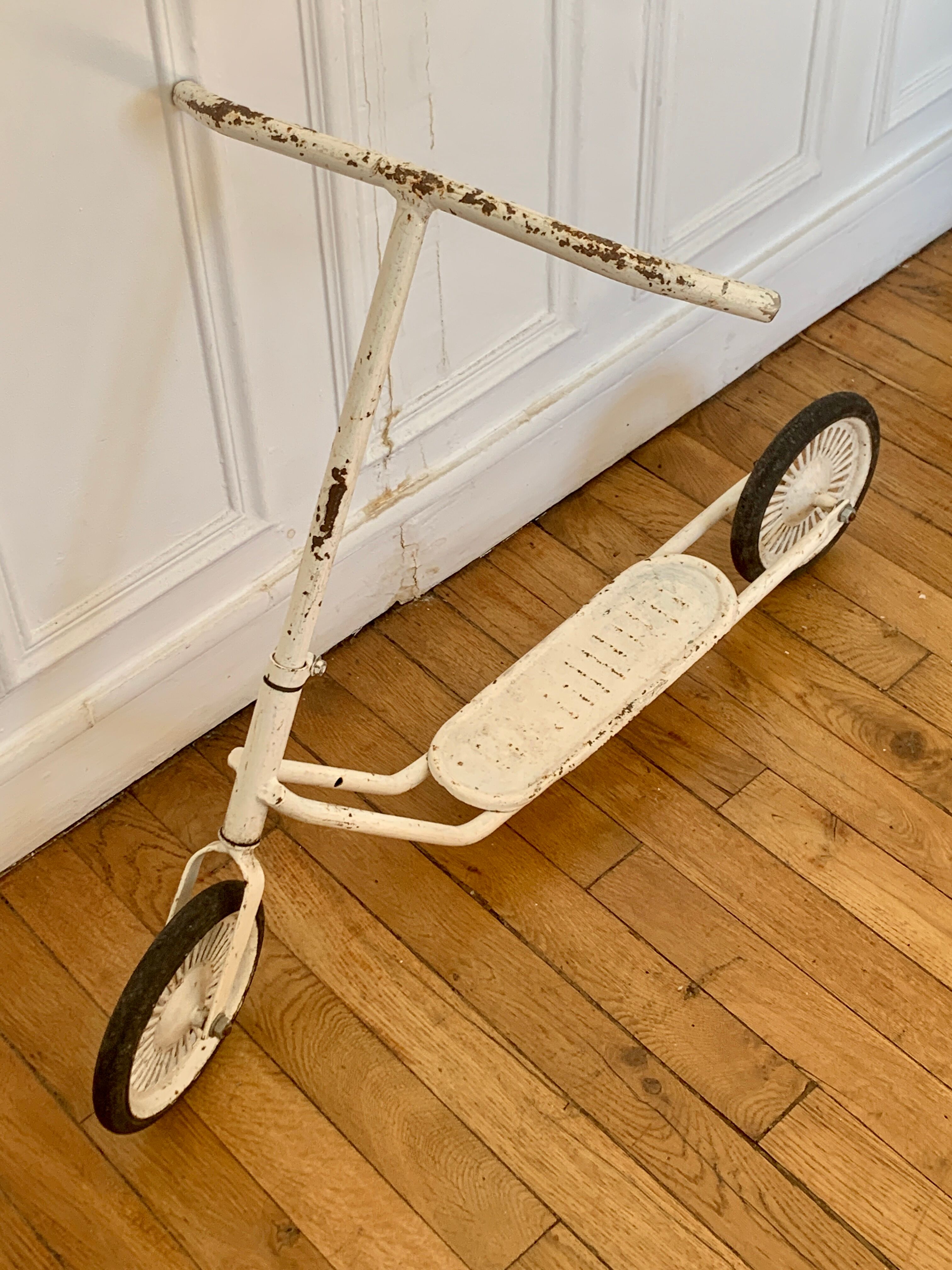 Vintage metal trotinette