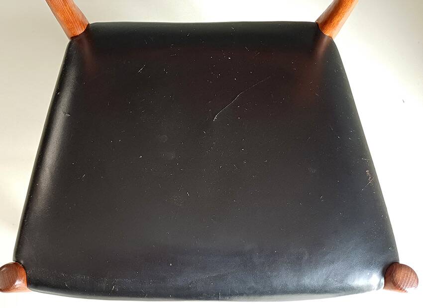 Niels Otto Moller Set of 4 Model 82 Dining Chairs for J.L. Mollers 1971