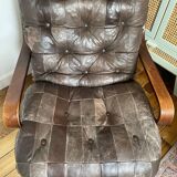 Fauteuil scandinave 1970 en bois laminé courbé et assise en cuir