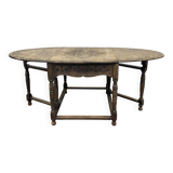 English oak drop-leaf table from the early 20th century