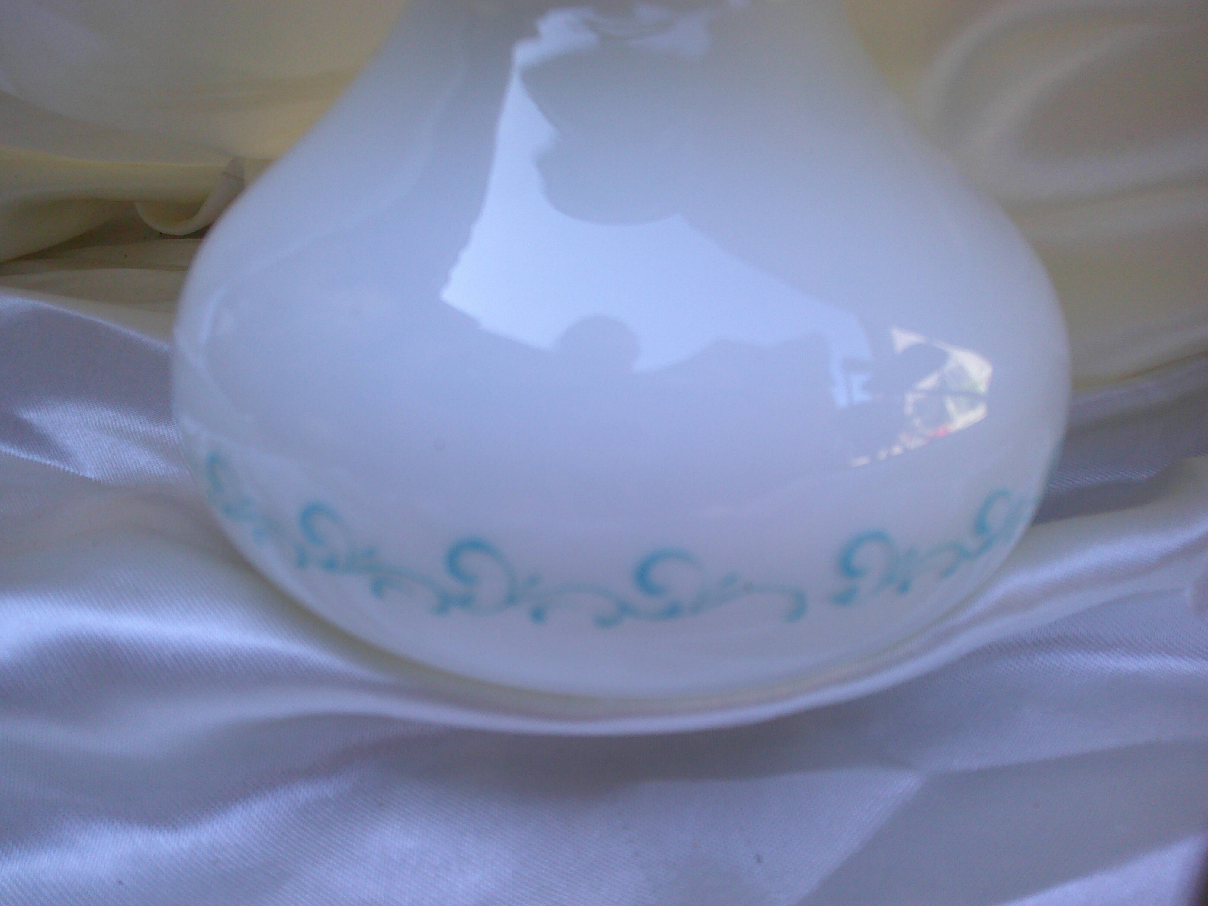 Set of 2 white glass lampshades