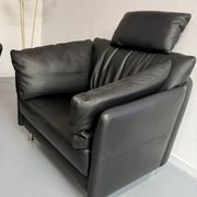 Contemporary design armchair Intertime I-Cielo in black leather