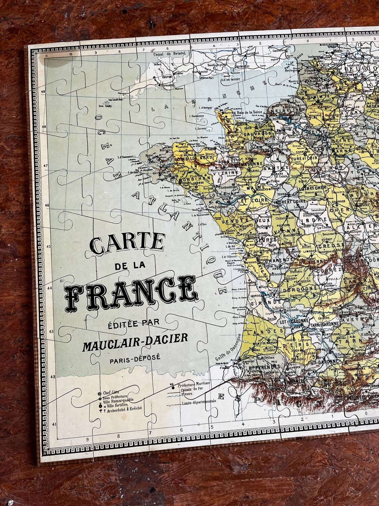 Vintage France map puzzle
