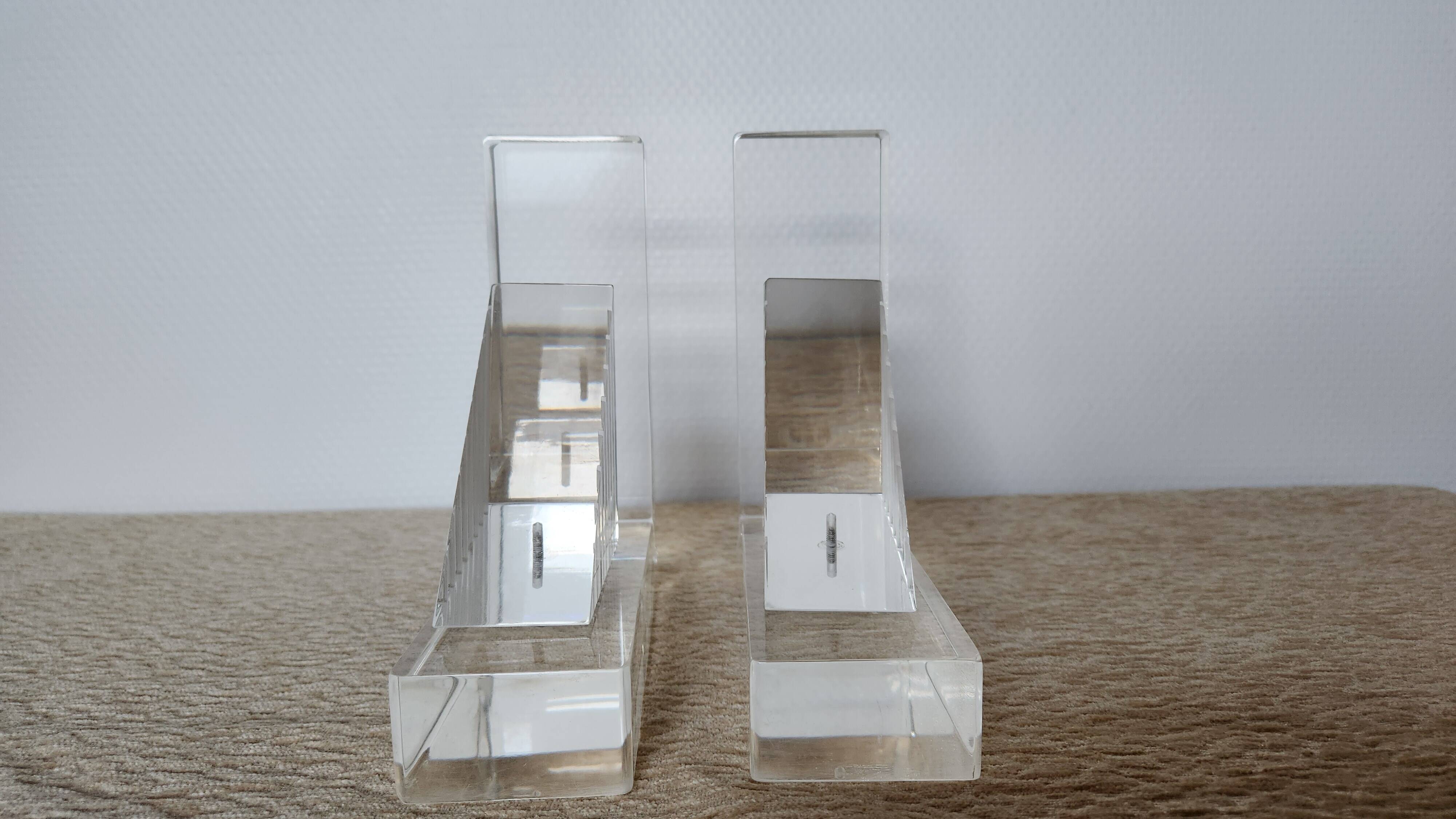 Bookends in solid methacrylate – Rare modernist design, 1980s