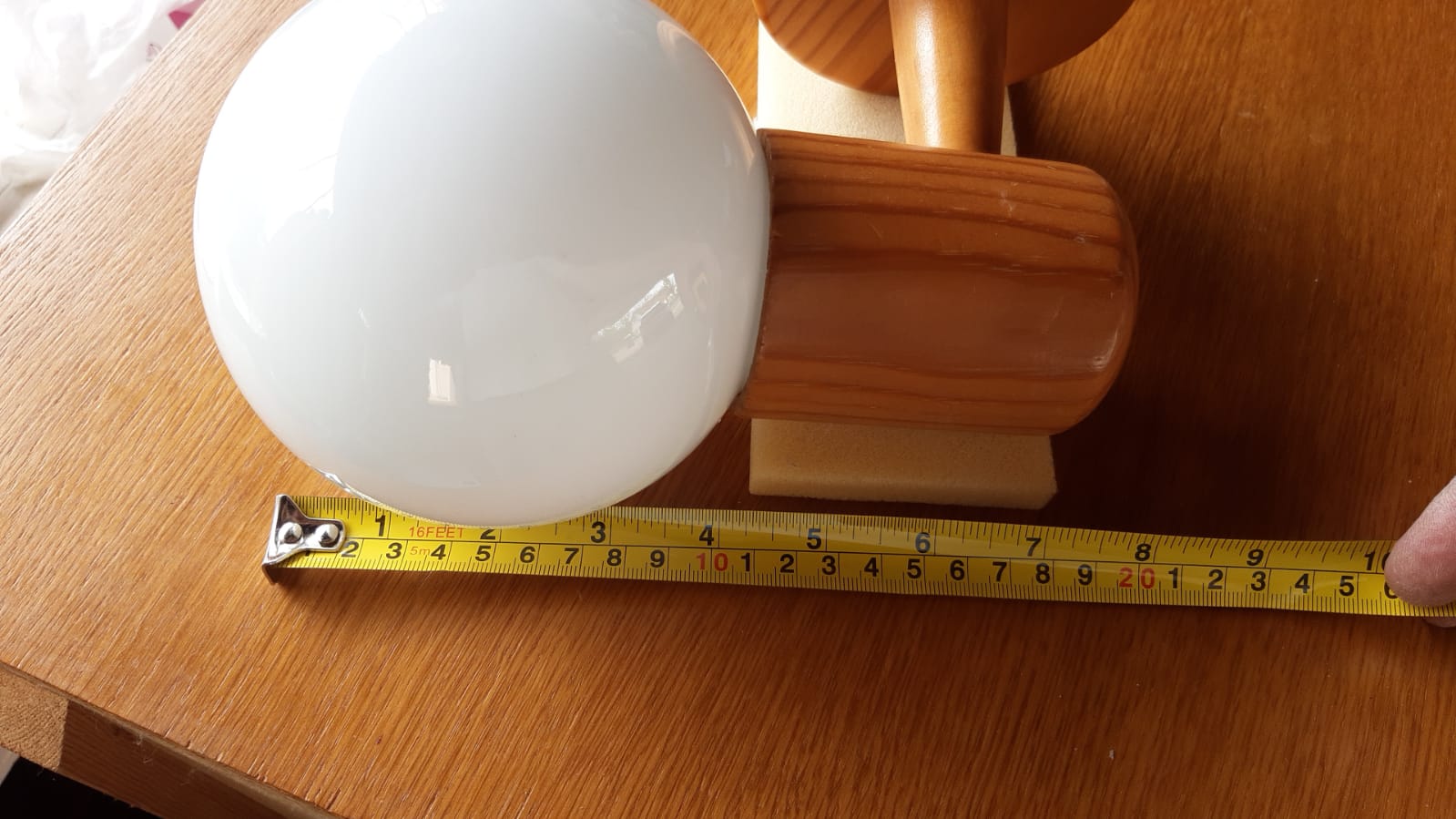 Pair of opline sconces and blond wood pine desgin years 60-70