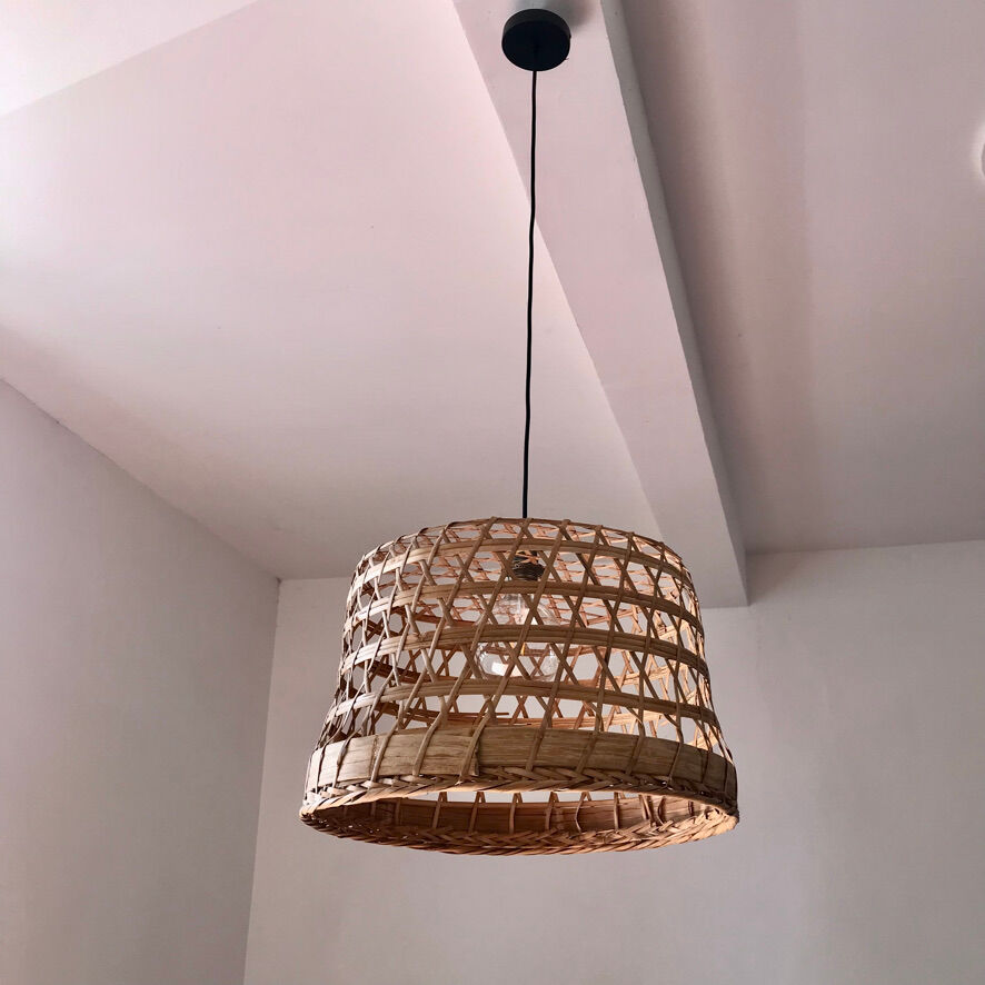 Wicker basket suspension