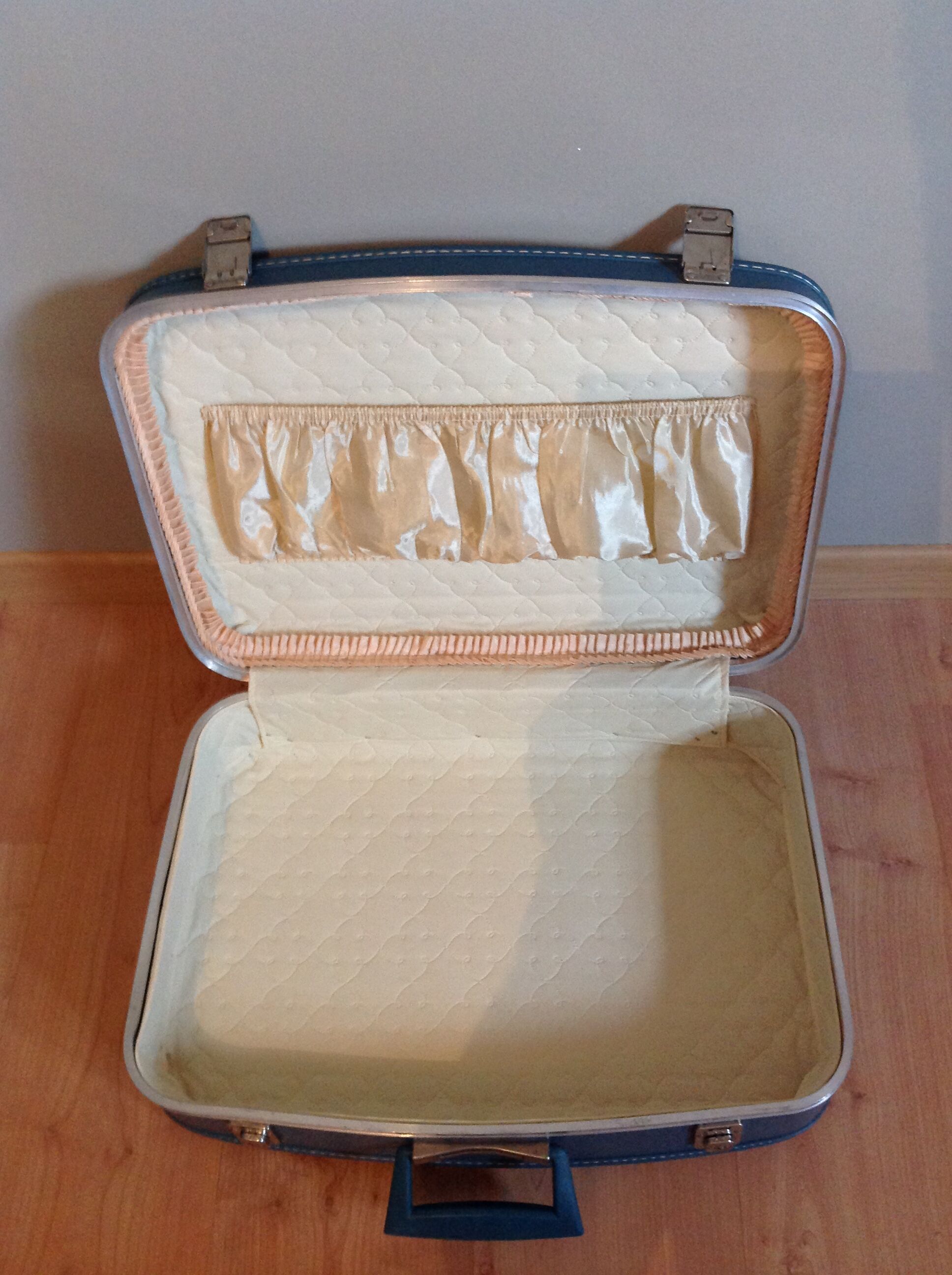 Blue vintage flight attendant suitcase, 60s - 70s