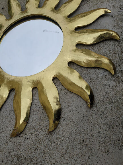 Vintage sun mirror in golden wood 60x60cm