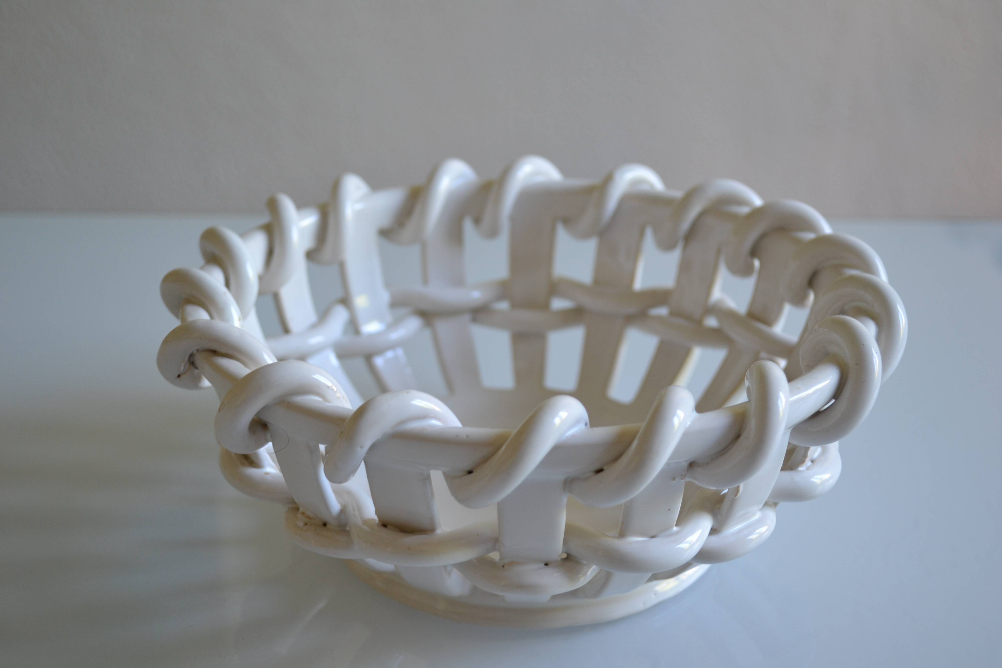 Corbeille ou coupe à fruits céramique tressée de Malicorne Emile Tessier