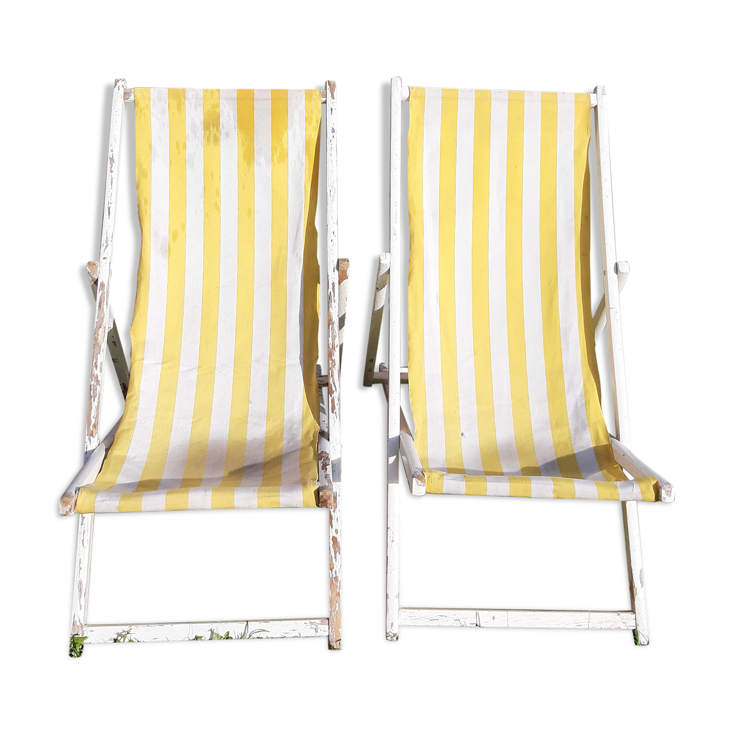 Pair of vintage chaises longues