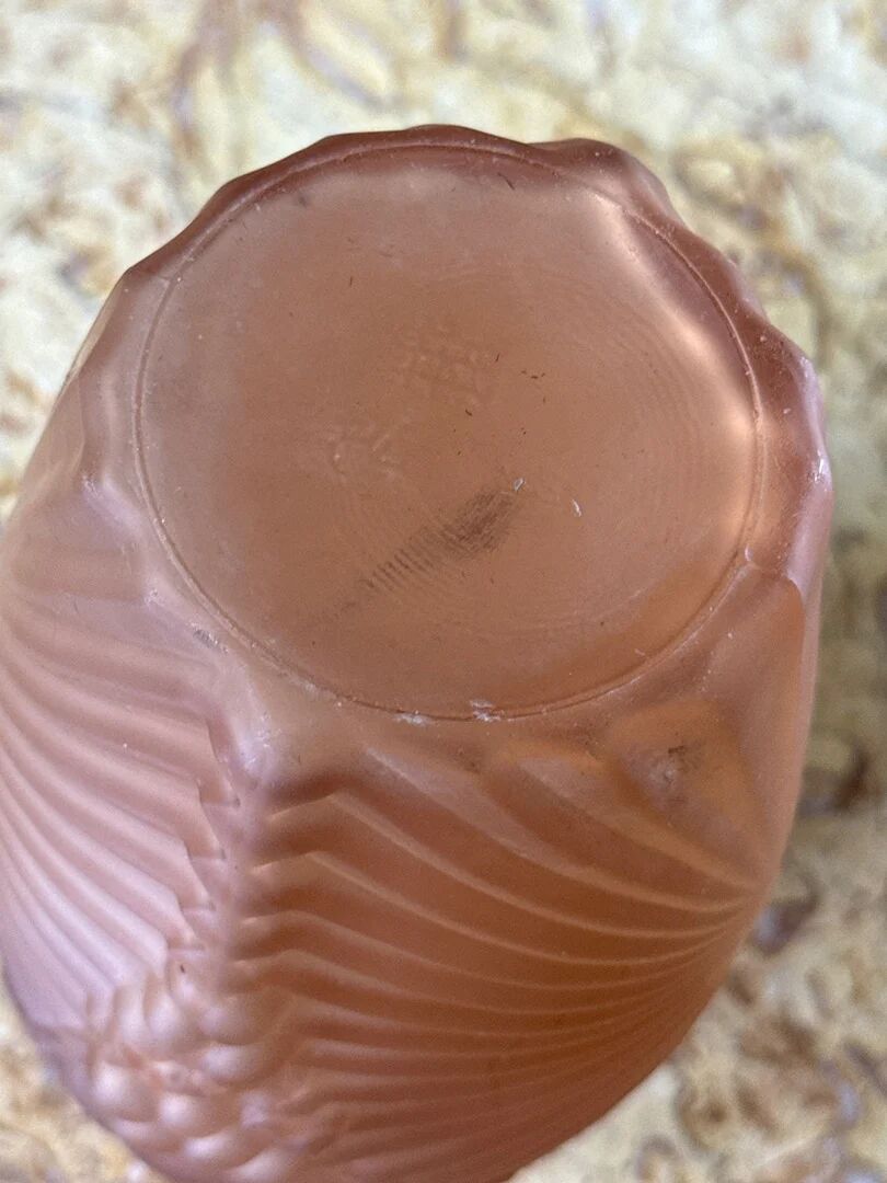 Vase – Verlys – Decoration – Frosted pink glass