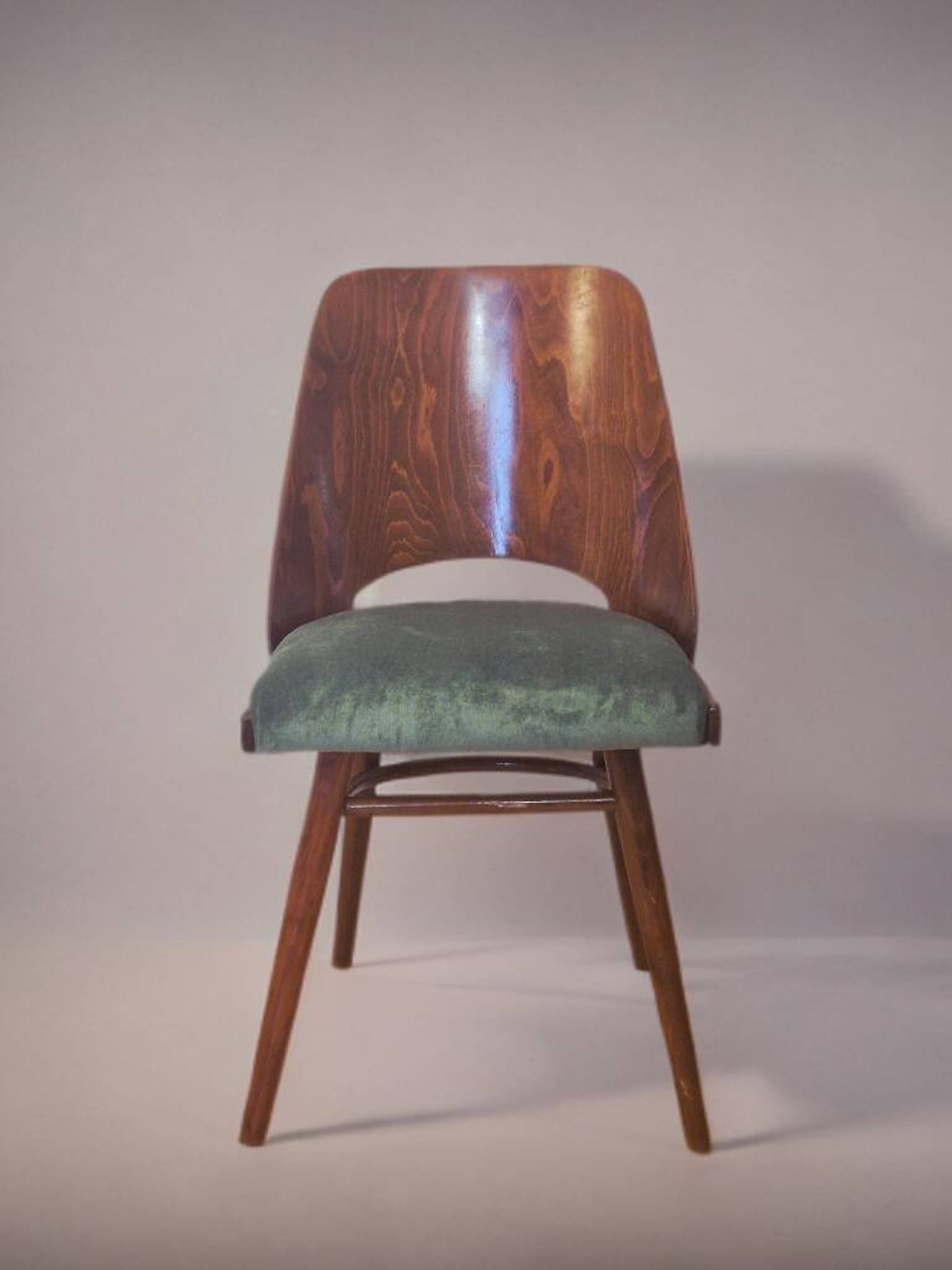 Chaise TON514 Oswald Haerdtl, Vintage tchèque 1960s